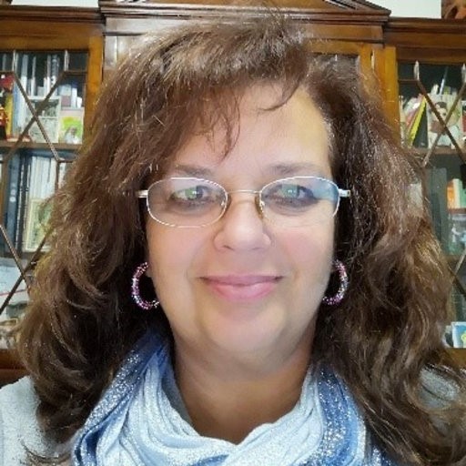 Professor Teresa A Oliveira