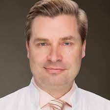 Dr Clemens Esche